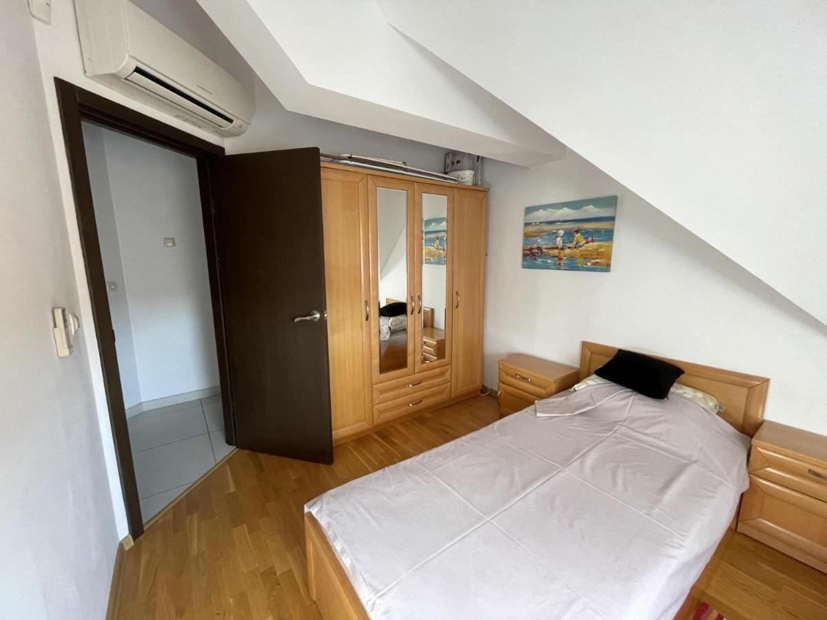 Stunning 2-Bed Apartment In Sea Resort Varna Saints Constantine and Helena Exterior foto
