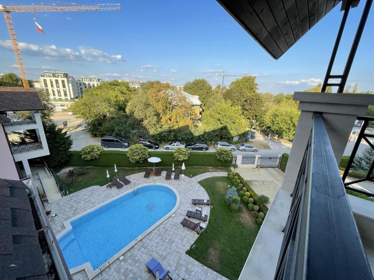Stunning 2-Bed Apartment In Sea Resort Varna Saints Constantine and Helena Exterior foto