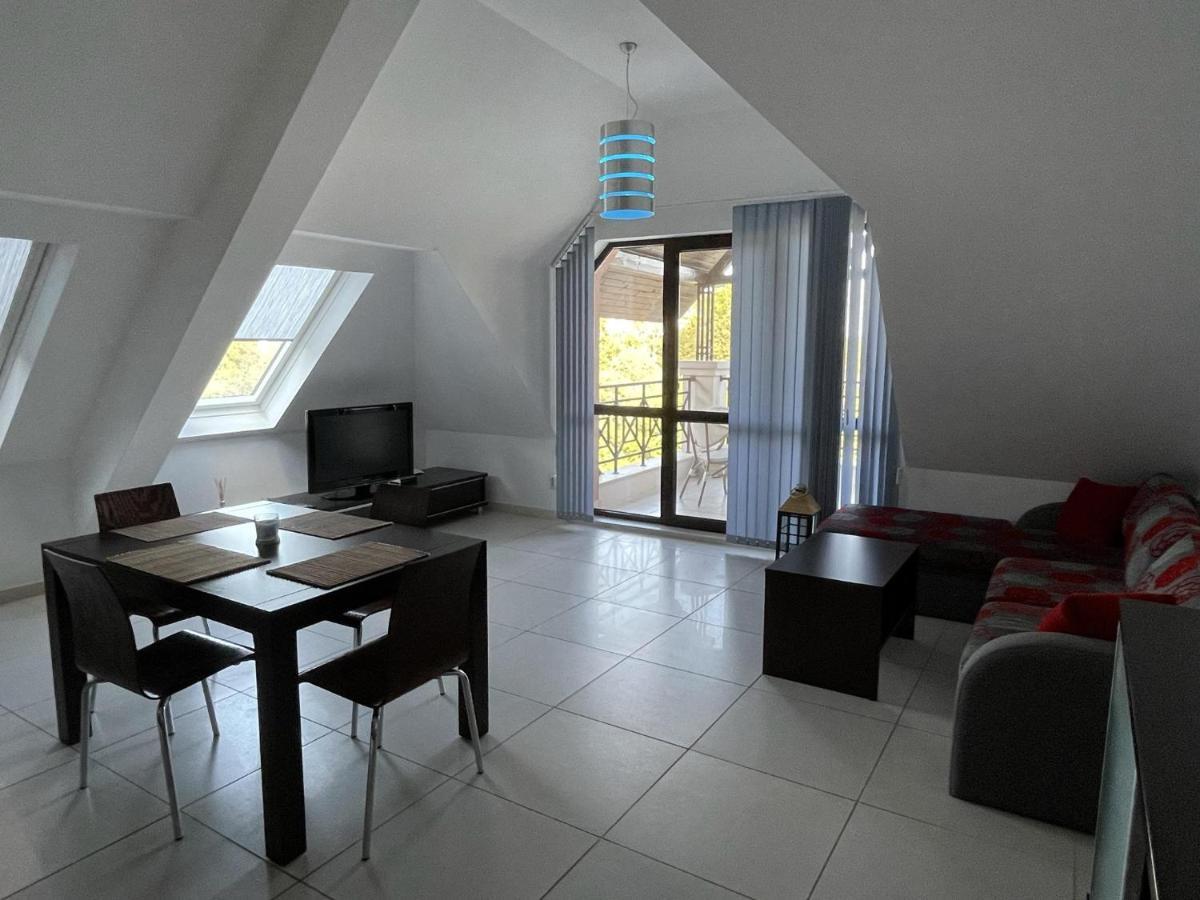 Stunning 2-Bed Apartment In Sea Resort Varna Saints Constantine and Helena Exterior foto
