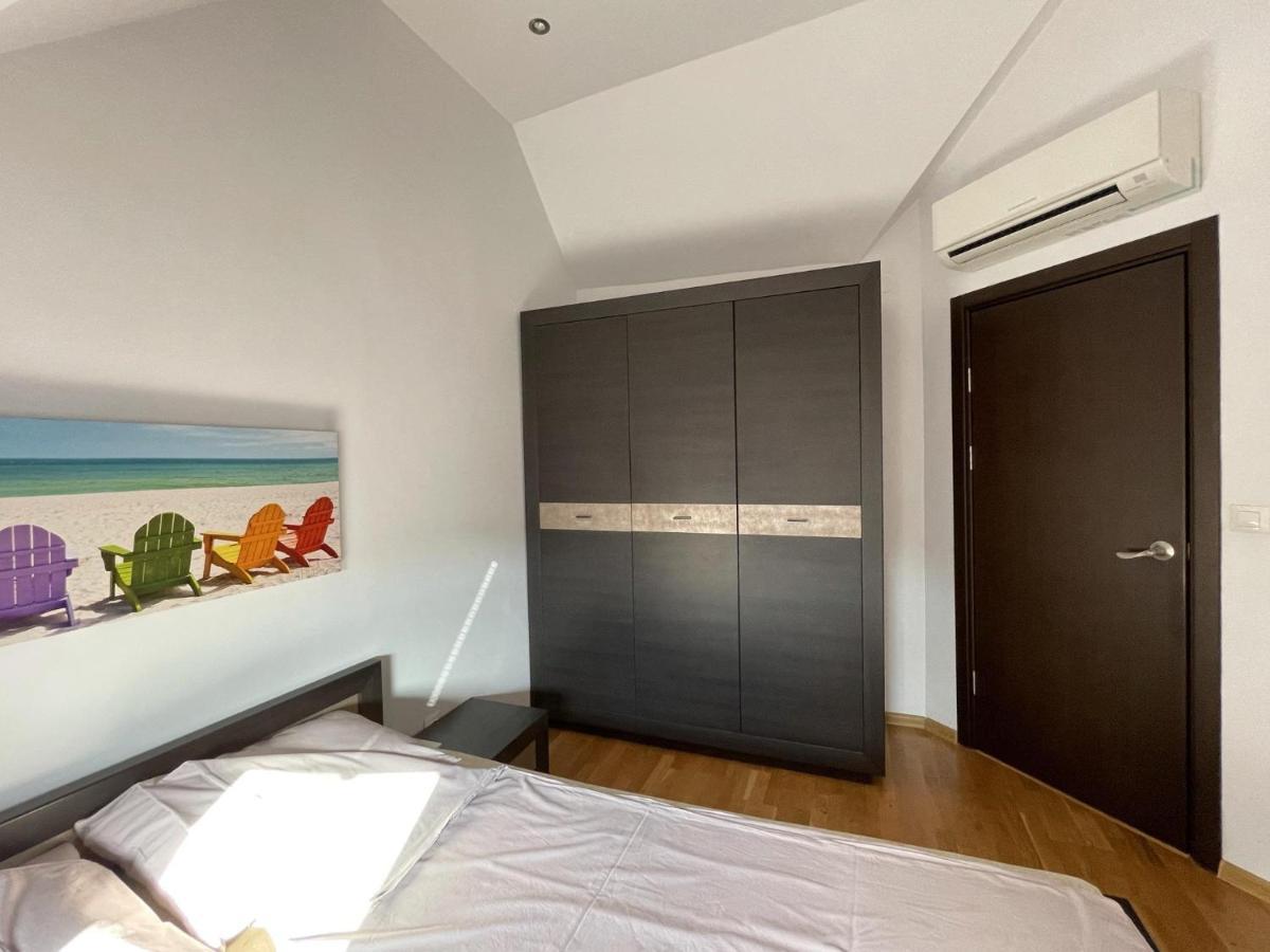 Stunning 2-Bed Apartment In Sea Resort Varna Saints Constantine and Helena Exterior foto